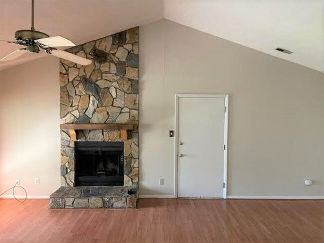 Building Photo - Briarcliff Condos