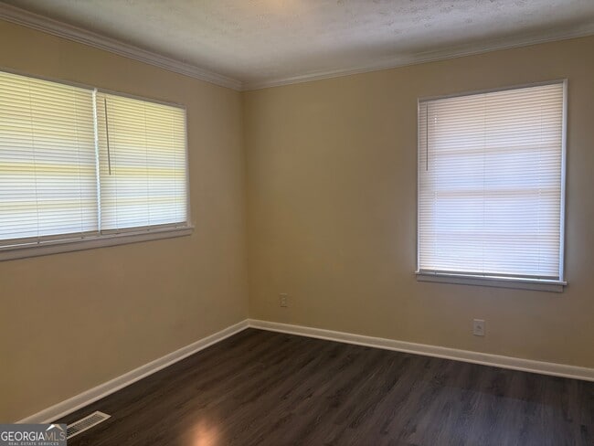 Building Photo - 5690 Cypress Dr