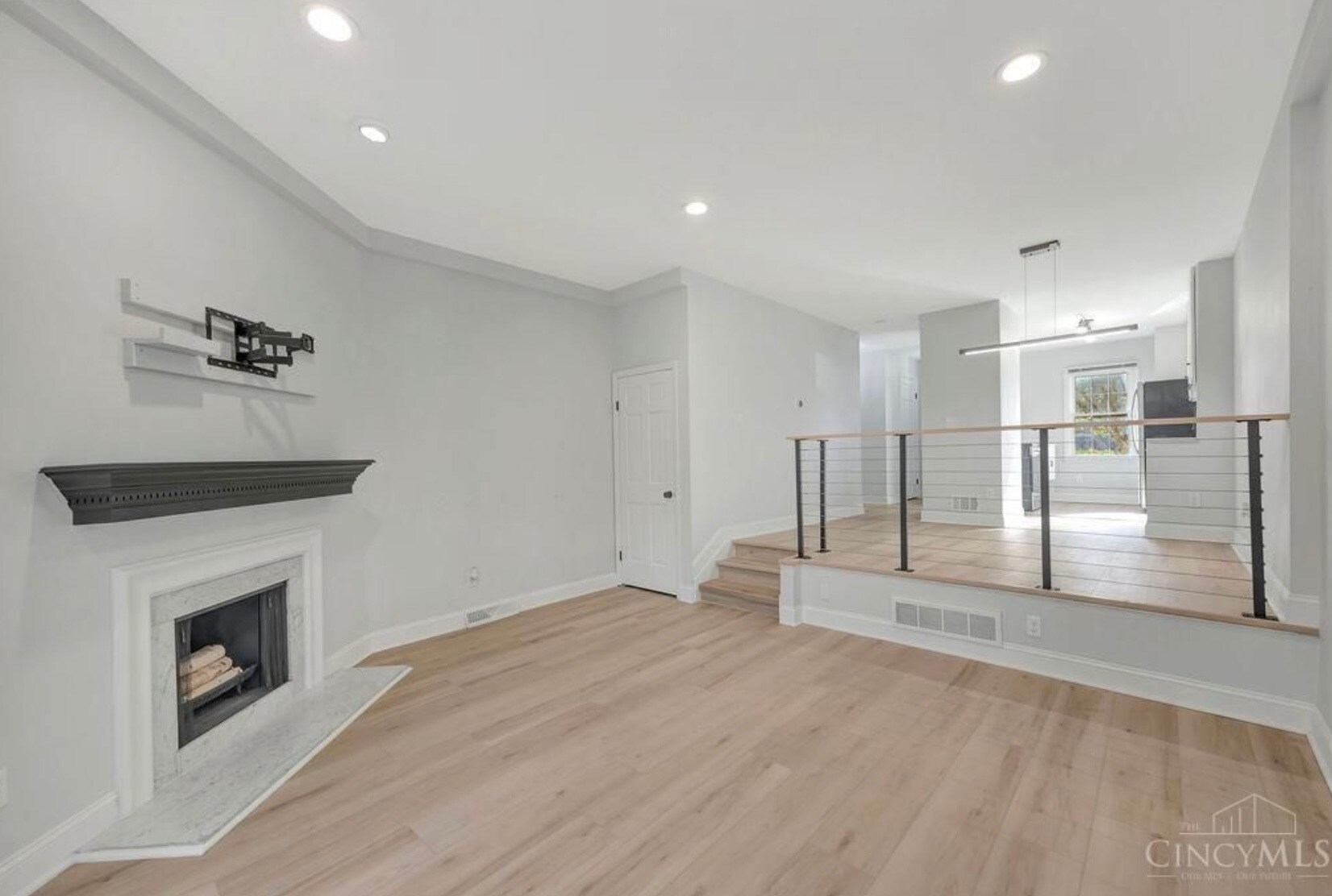 Building Photo - 9777 Bunker Hill Ln