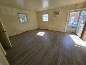 Building Photo - 6100 Strathmore Rd