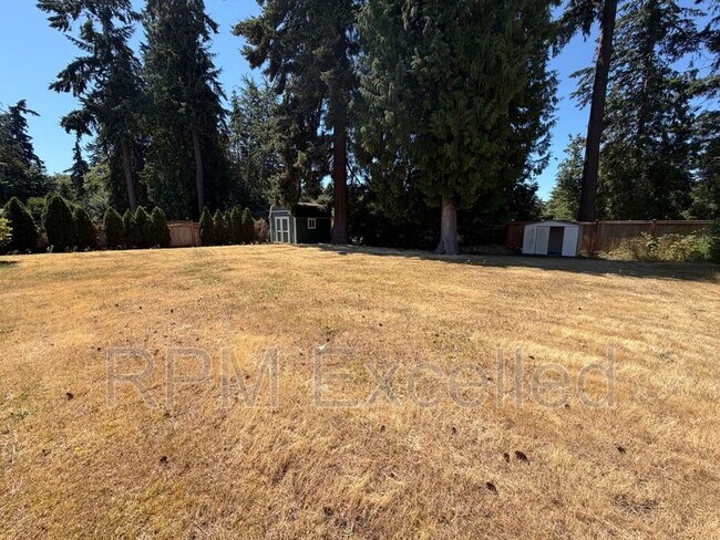 Building Photo - 30827 21st Ave SW