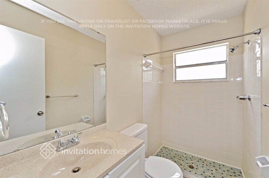 Building Photo - 2606 39th St W
