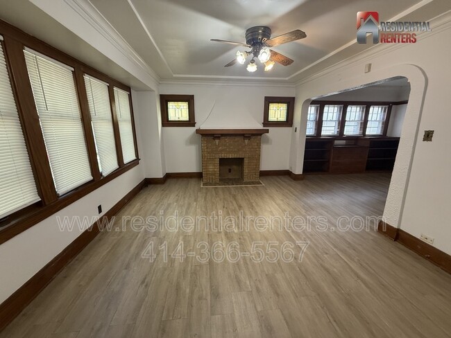 Building Photo - 5435 N 40th St