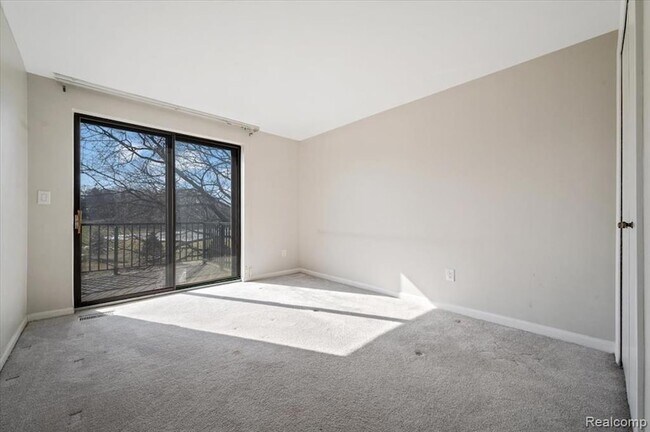 Building Photo - 1863 Wingate Rd