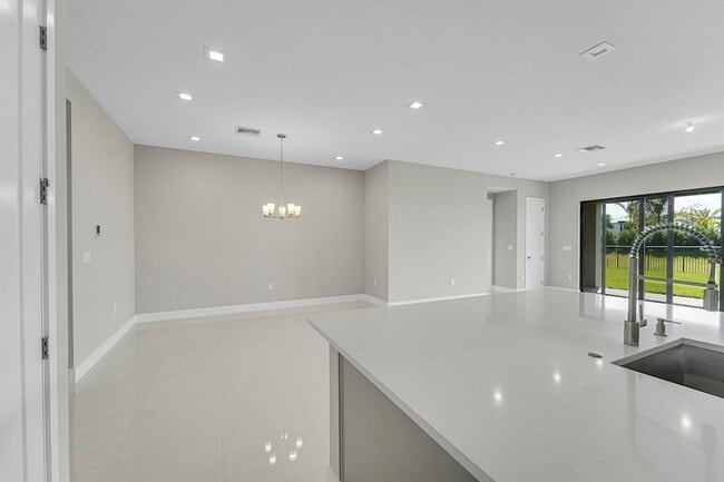 Building Photo - 13045 Feathering Wy