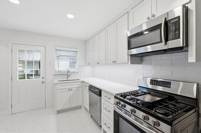 Building Photo - 6607 E Mockingbird Ln