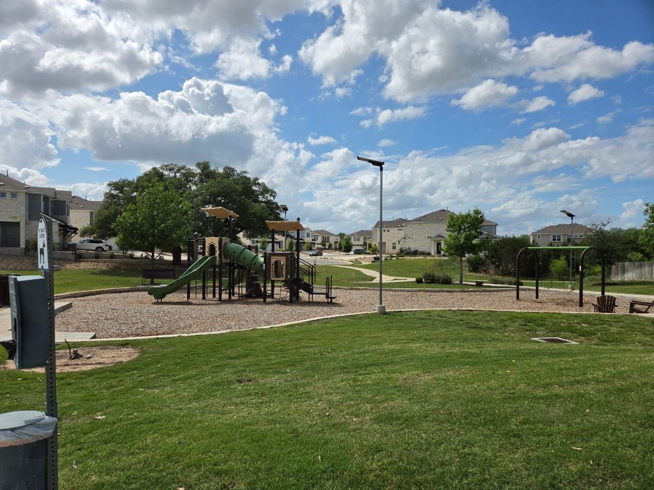 Building Photo - 2316 Calvert Dr