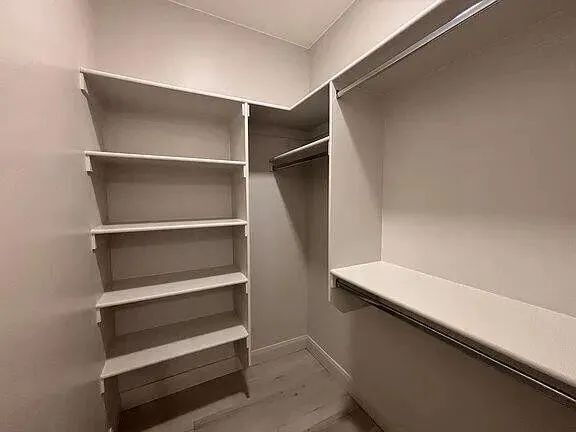 Building Photo - "Spacious 4-Bed, 3.5-Bath Gem with 2,359 Sq Ft of Comfort in Scenic St. George!"