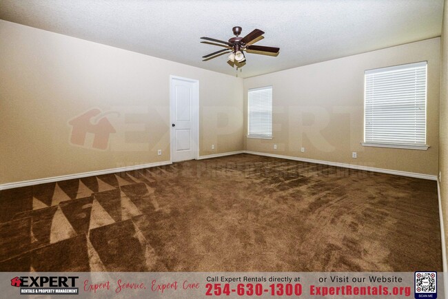 Building Photo - Spacious & Stylish 3-Bedroom Home for Rent...