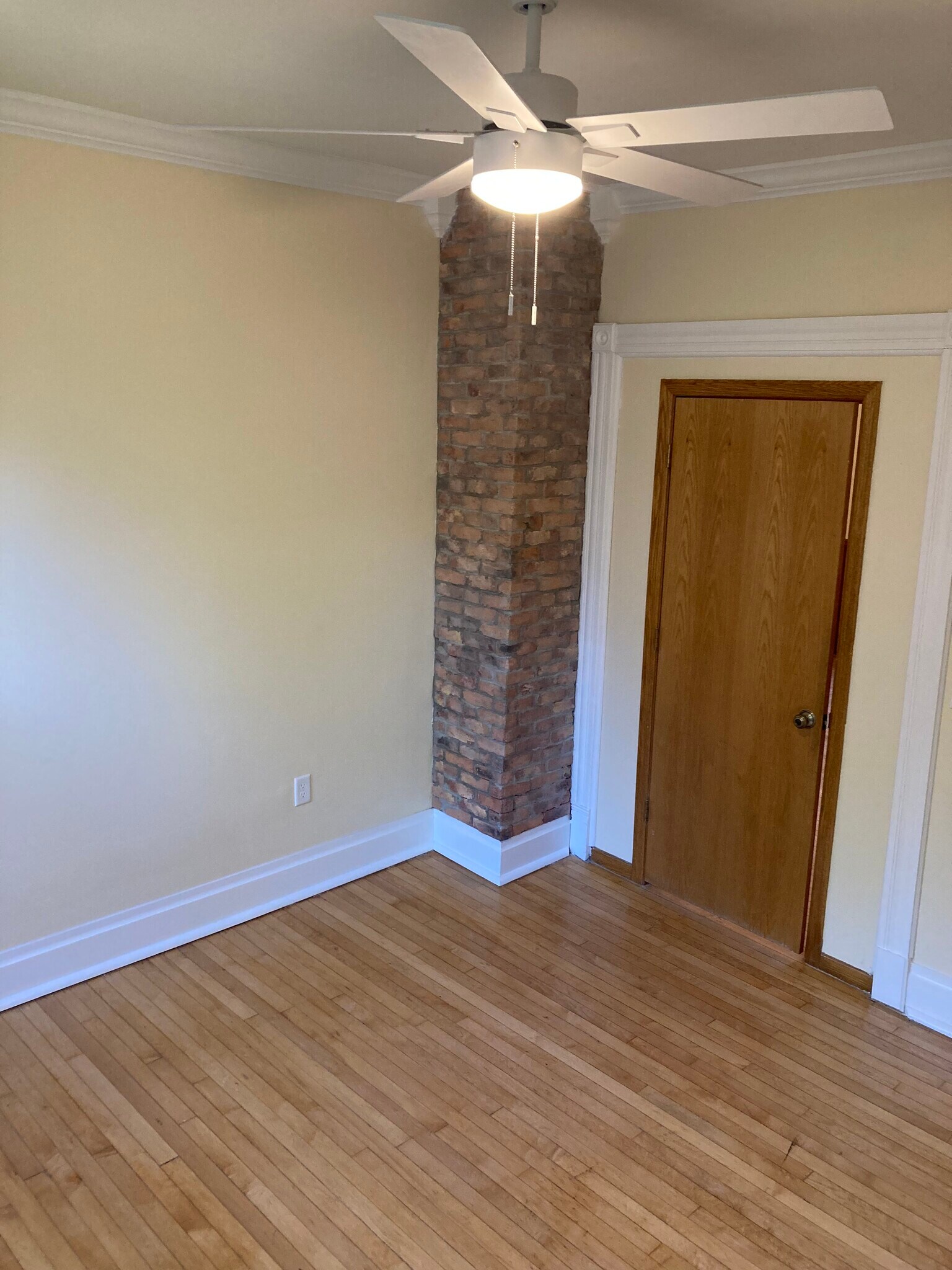 East Bedroom - 331 14th Ave NE