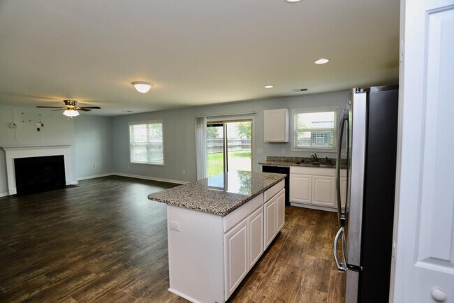 Building Photo - 1769 Ruger Dr