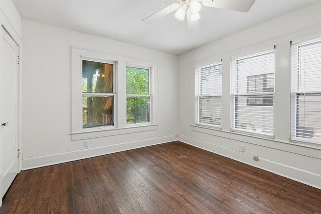 Building Photo - 804 Rutherford Pl