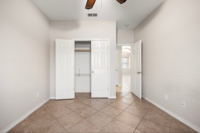 Building Photo - 2529 Windrose Dr