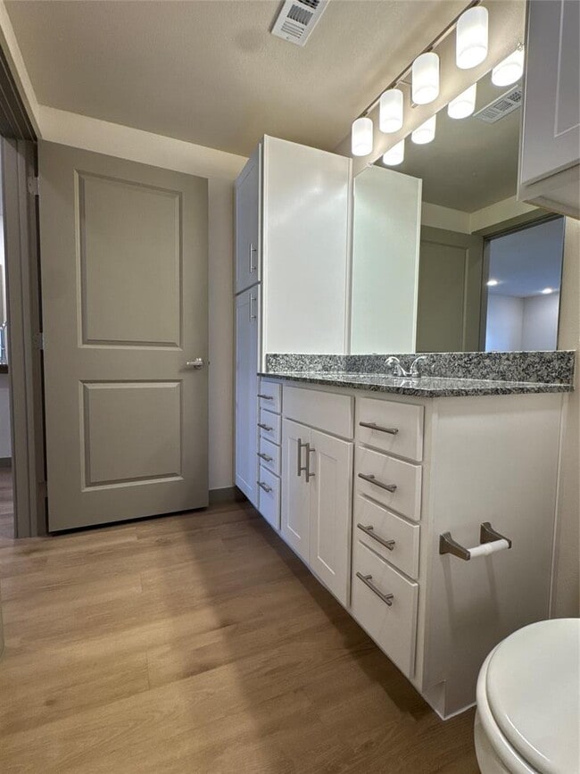 Building Photo - 691 Union Chapel Rd