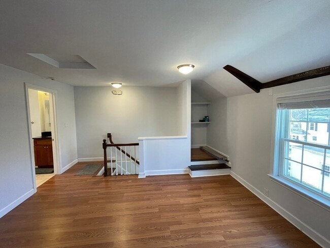 Building Photo - 8-10-10 Essex St