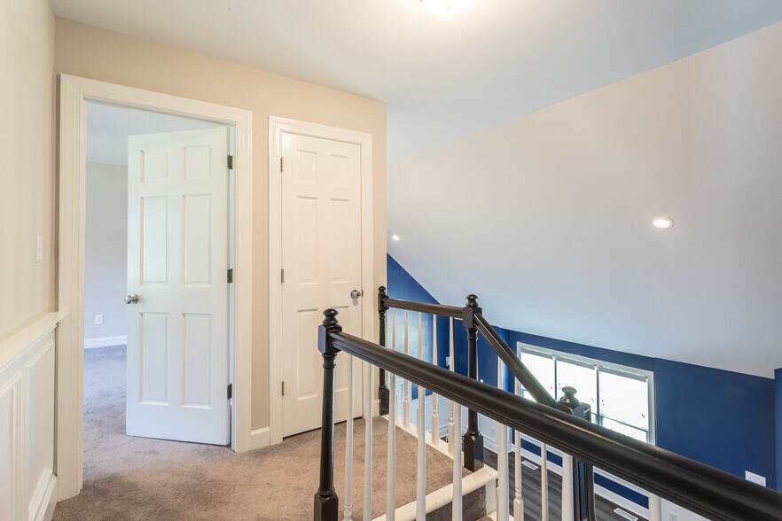Building Photo - 2565 Oakes Plantation Dr