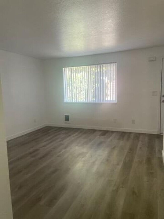 Interior Photo - Arrowsmith Apartments^