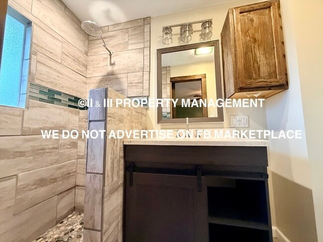 Building Photo - 6709 E 126th St