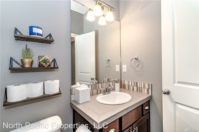 Building Photo - 4 br, 2.5 bath House - 27475 211th Ct SE