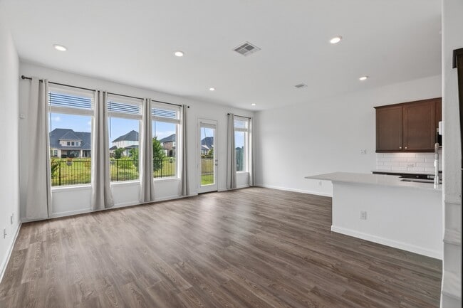 Building Photo - 5634 Amber Brook Ln