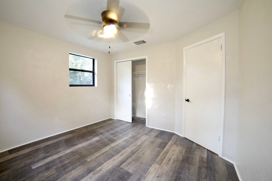 Bedroom 2 - 113 Astor St