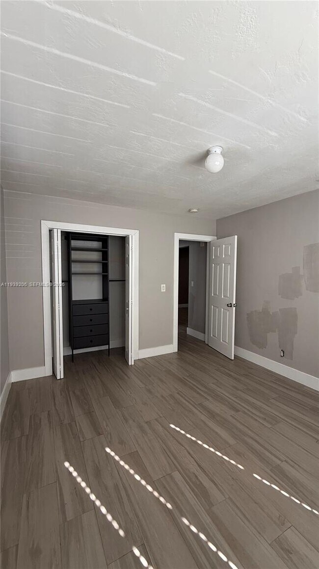 Building Photo - 551 NE 67th St