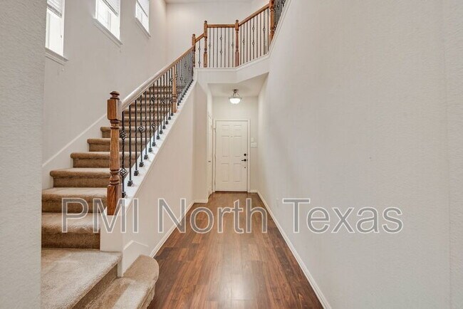 Building Photo - 10516 Bolivar Dr