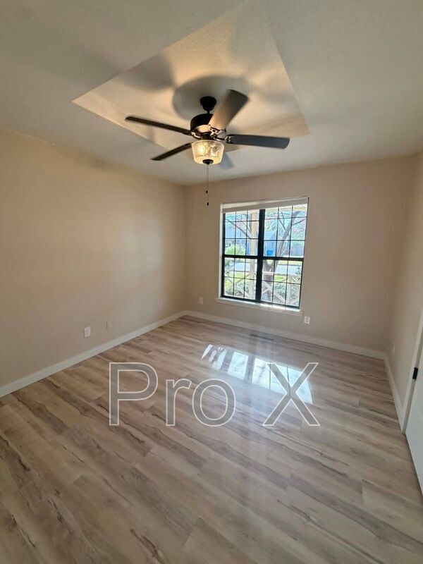 Building Photo - 2809 N Chandler Ave