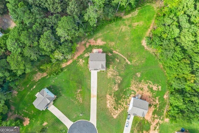 Building Photo - 180 Ascott Trace