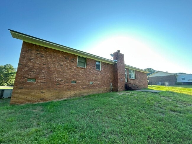 Building Photo - 5722 Whisperwood Dr