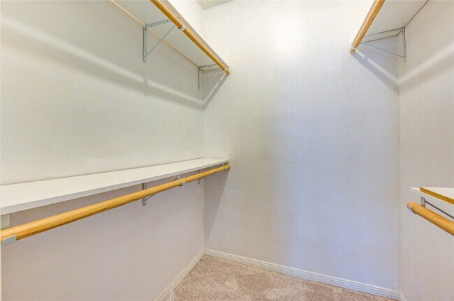 Building Photo - 4144 Greystone Way