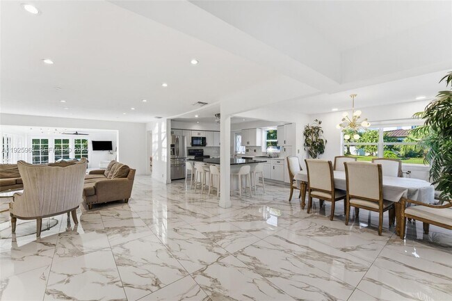 Building Photo - 201 Calle Grande Dr