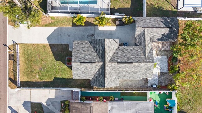 Building Photo - 2606 W Henry Ave