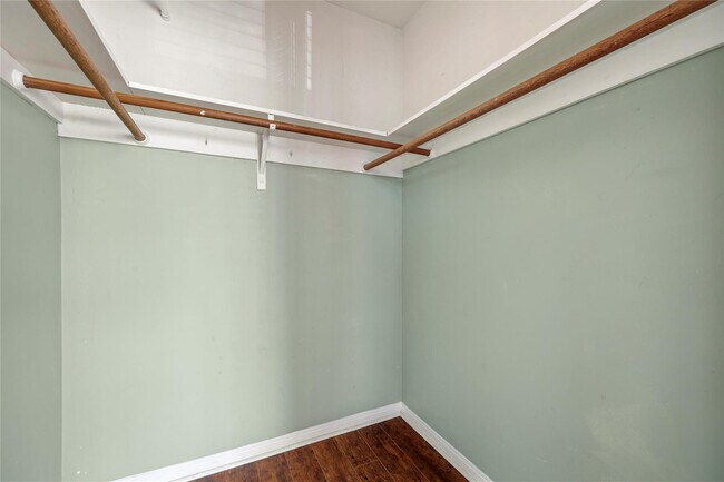 Building Photo - 280 S Cypress Rd