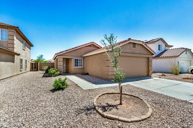 Building Photo - 22813 W Gardenia Dr
