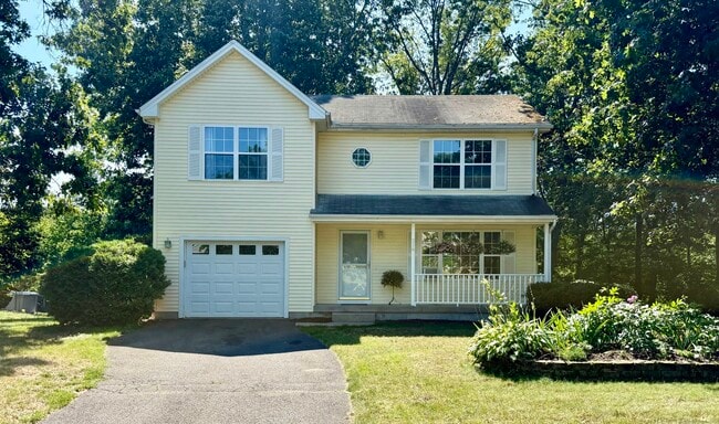 Primary Photo - 216 Castlewood