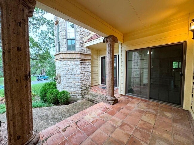 Building Photo - 6401 Wallace Cove