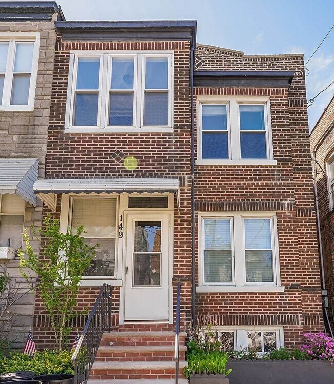 Building Photo - 149 Beach St