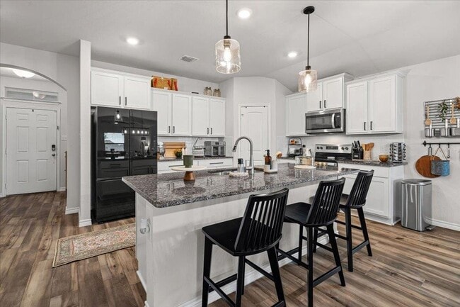 Building Photo - 6326 Matagorda Rd