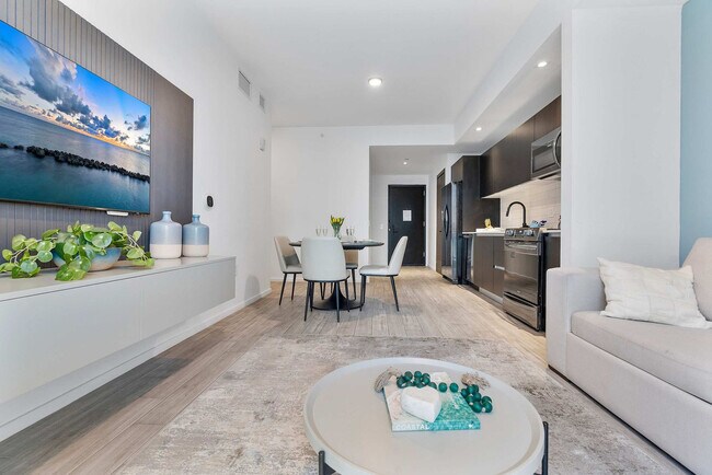 Building Photo - 398 NE 5th St