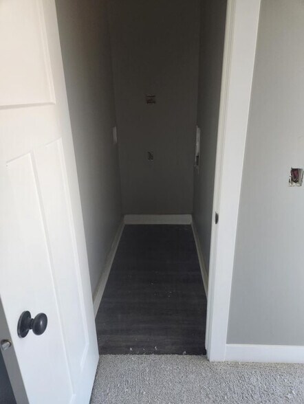 Building Photo - 2005 Franklin St