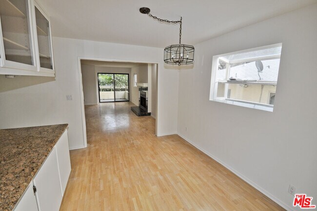 Building Photo - 4063 La Salle Ave
