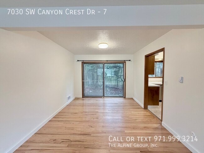 Building Photo - 7030 SW Canyon Crest Dr