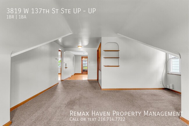 Building Photo - 3819 W 137th St