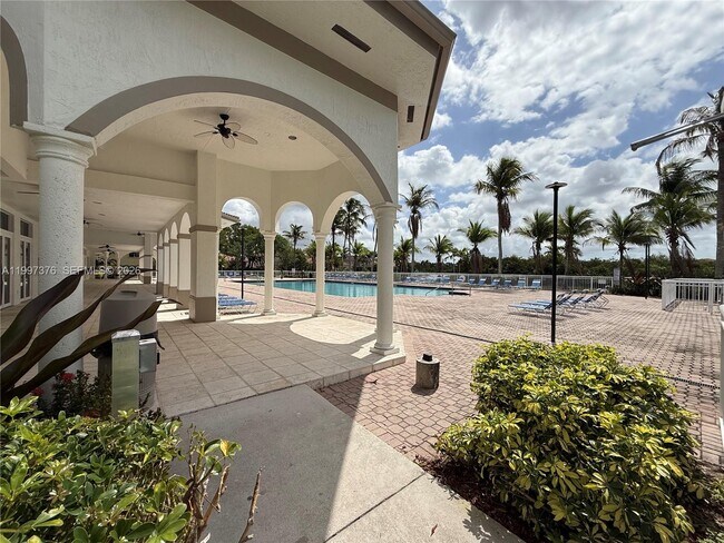 Building Photo - 3821 SW 167th Ave