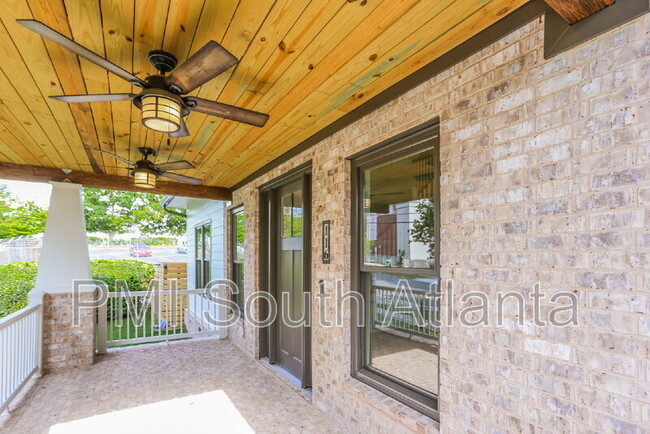 Building Photo - 116 3rd Ave