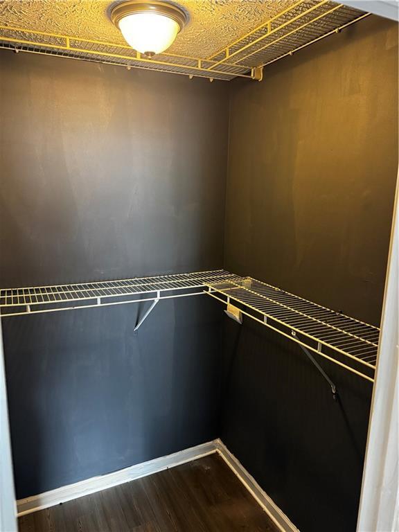 Building Photo - 2023 Sitser Ln
