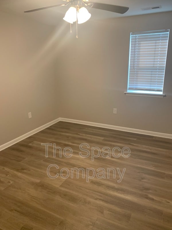 Building Photo - 1118 Gunn Ave