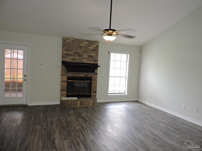 Building Photo - 2780 Honeywood Dr