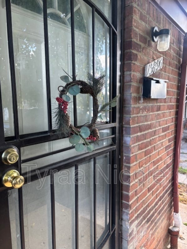 Building Photo - 15896 Southfield Fwy